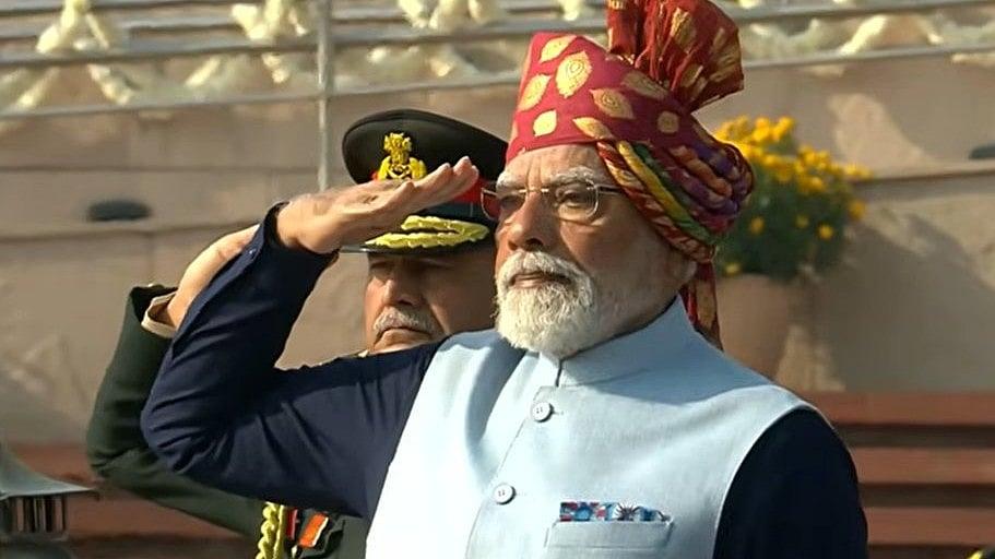 Modi Begins Republic Day With Tribute To Martyrs, Nation Wakes Up To Message Of Sacrifice And Pride