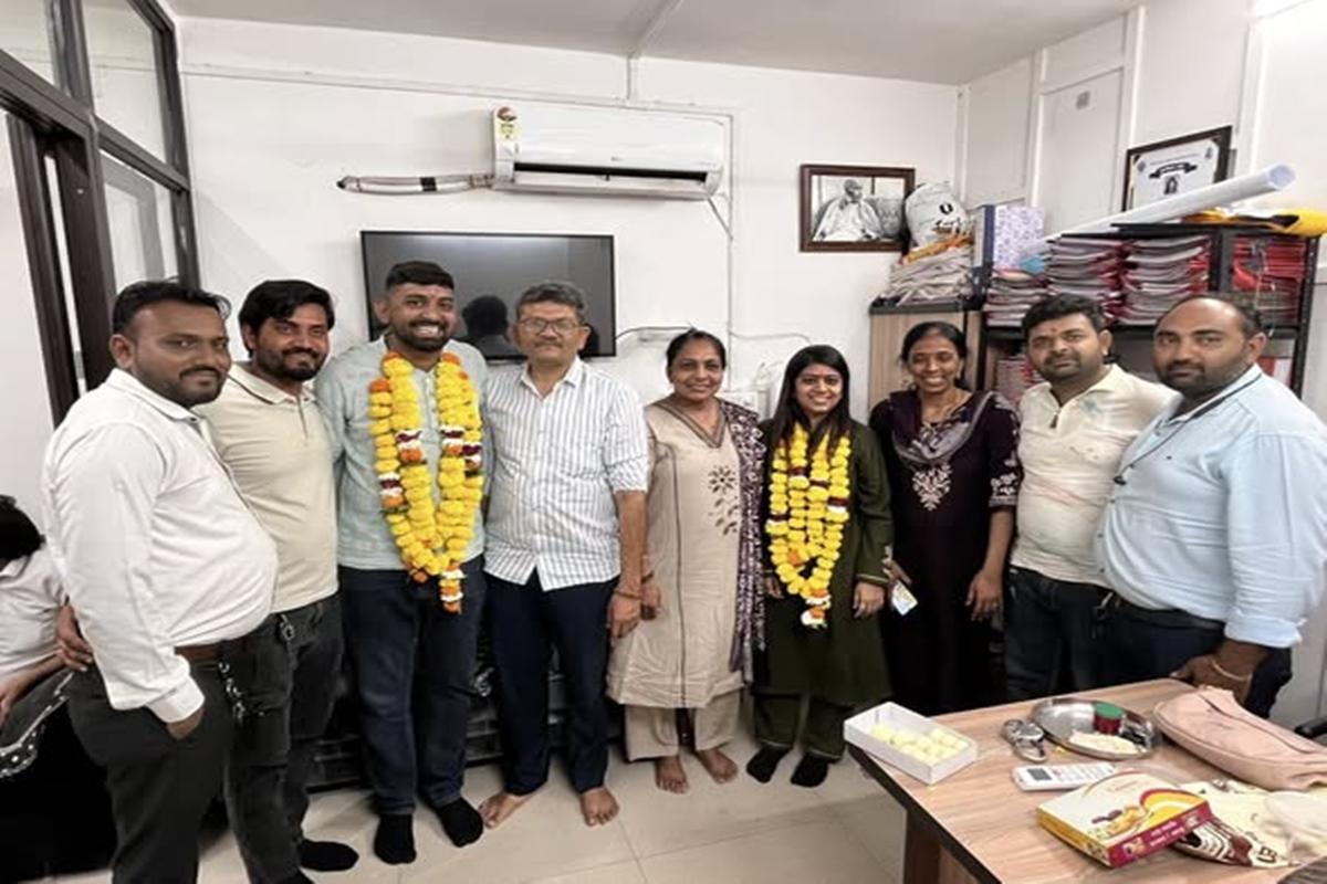 સુરત વોર્ડ-16 માટે AAP ના ઉમેદવારો જાહેર, કાર્યકરો દ્વારા શુભેચ્છાઓ પાઠવી