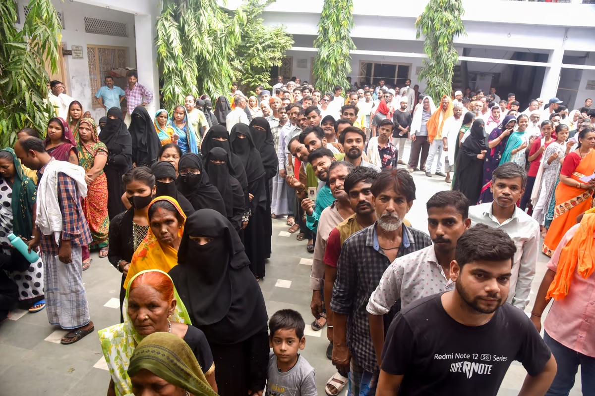 State Elections: Maharashtra Assembly Elections 2024: State Records 32.18% Voter Turnout Till 1 PM;