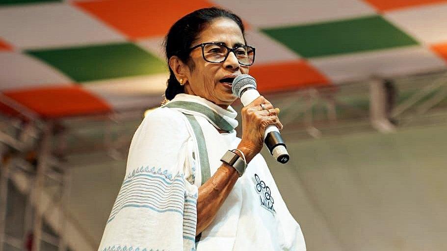 Supreme Court Pulls Up Mamata Banerjee Over ED Raid Interference, Says Democracy In Jeopardy