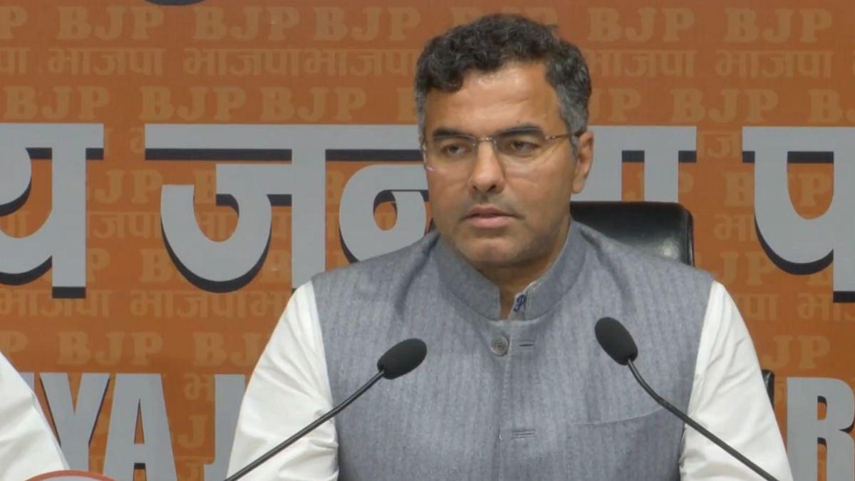 “Rehman Dacoit Of Delhi”: Parvesh Verma Launches Sharp Attack On Kejriwal Over ‘Sheesh Mahal’