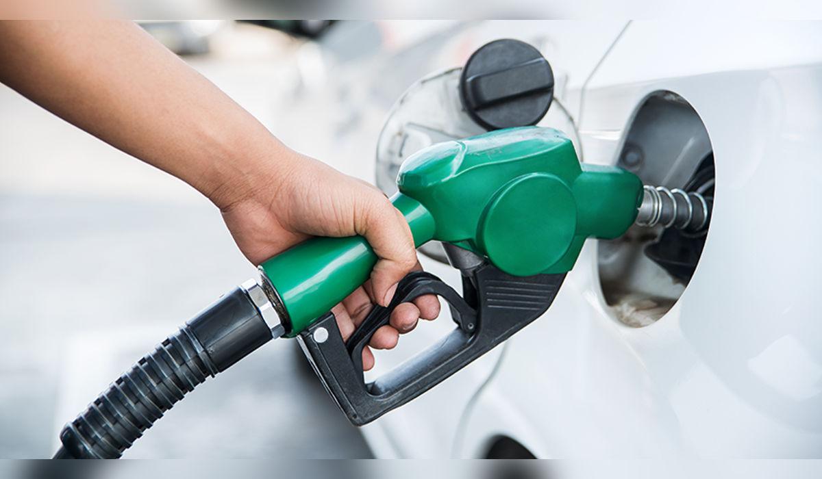 No Petrol-Diesel Price Hike Planned, Centre Quashes Rumours Amid Panic Buying At Fuel Stations