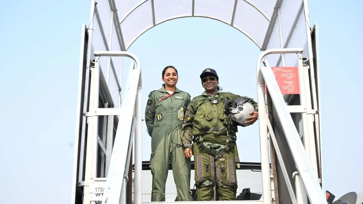 Image for 'President Droupadi Murmu Meets Rafale Pilot Shivangi Singh, Slams Pakistan’s False Propaganda'