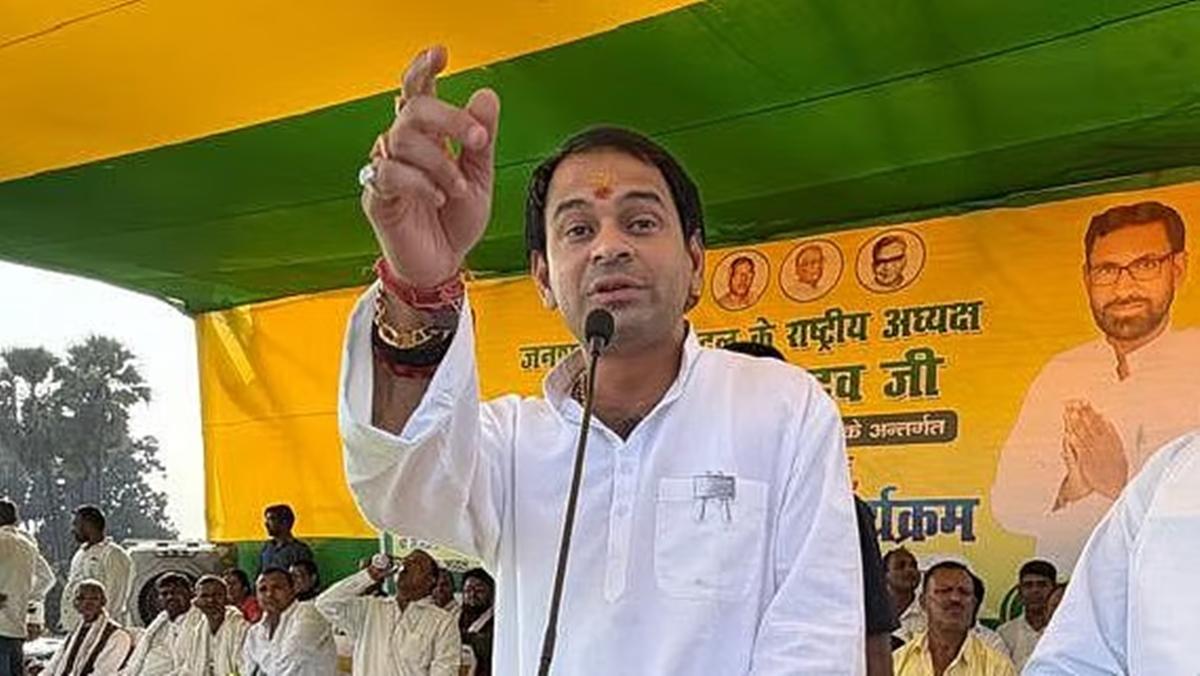 Image for '‘The Pain Has Turned Into Flames’: Tej Pratap Backs Sister Rohini, Warns Of ‘Severe Consequences’ Over Family Rift'