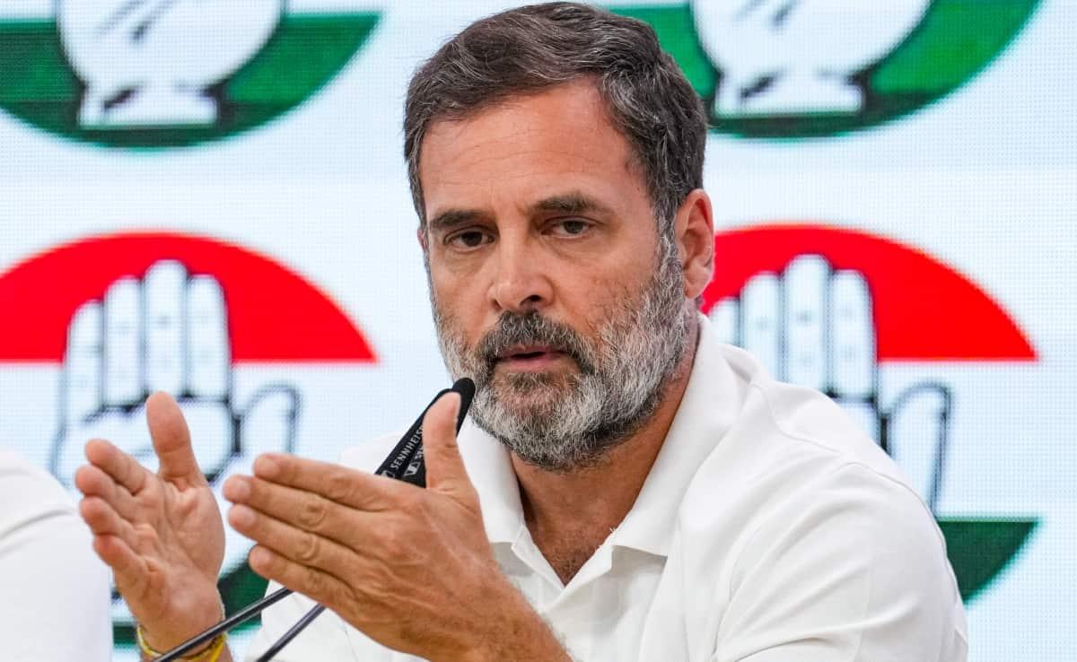 Image for '300 Retired Officials Hit Out At Rahul Gandhi, Accuse Congress Of ‘Manufacturing Institutional Crisis’ Over Vote-Chori Claims'