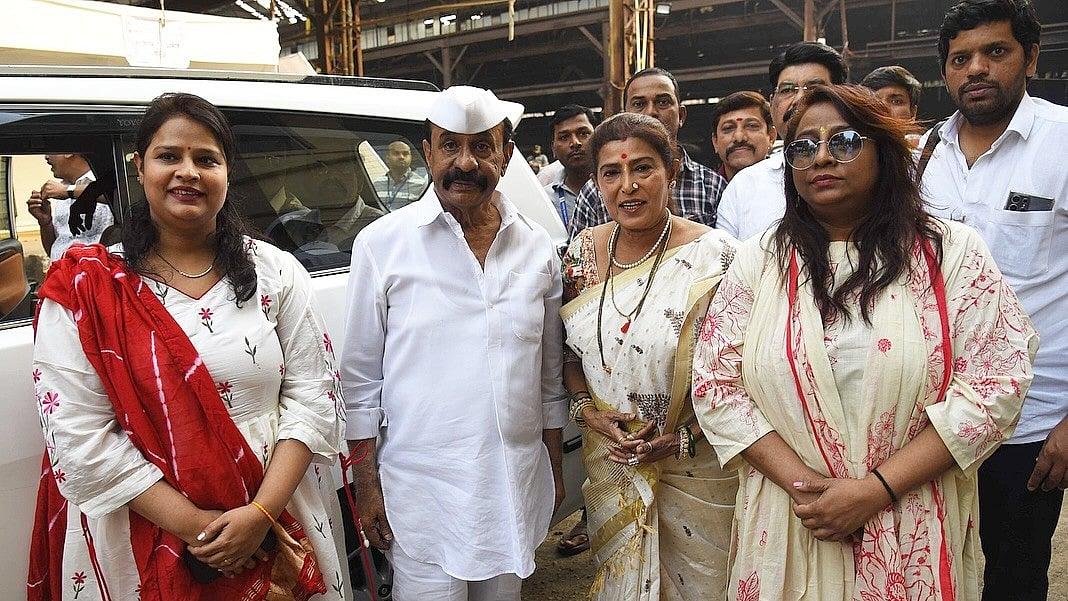 Image for 'BMC Elections 2026: Gangster-Turned-Politician Arun Gawli’s Daughters Geeta And Yogita Enter Civic Race, File Nominations From Byculla Wards'
