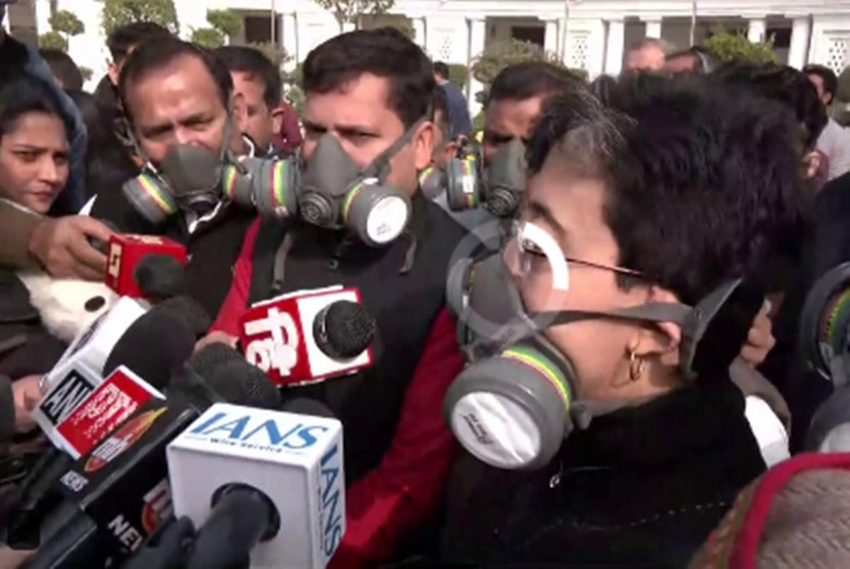 Image for ''Delhiites Have Been Choking For Four Months,’ Alleges LoP Atishi, Accuses Government Of Manipulating AQI Data'